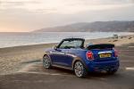 Mini Cooper S Cabrio 2018 года (WW)